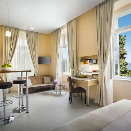 Apartman Atlanta - By Liburnia & *